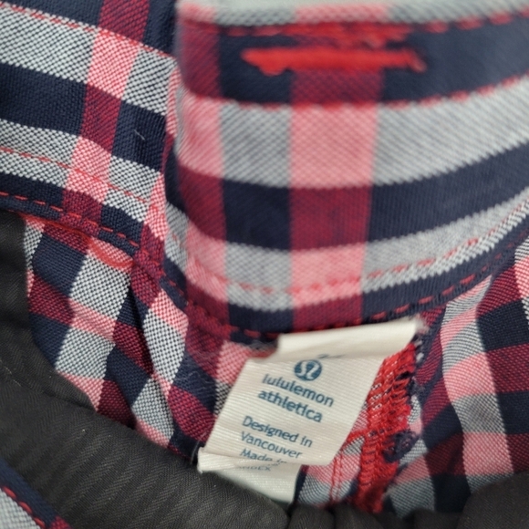 LULULEMON Men’s Kahuna Plaid Red Blue Shorts 36 - Picture 2 of 4